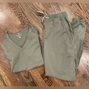 Med Couture Touch Scrubs